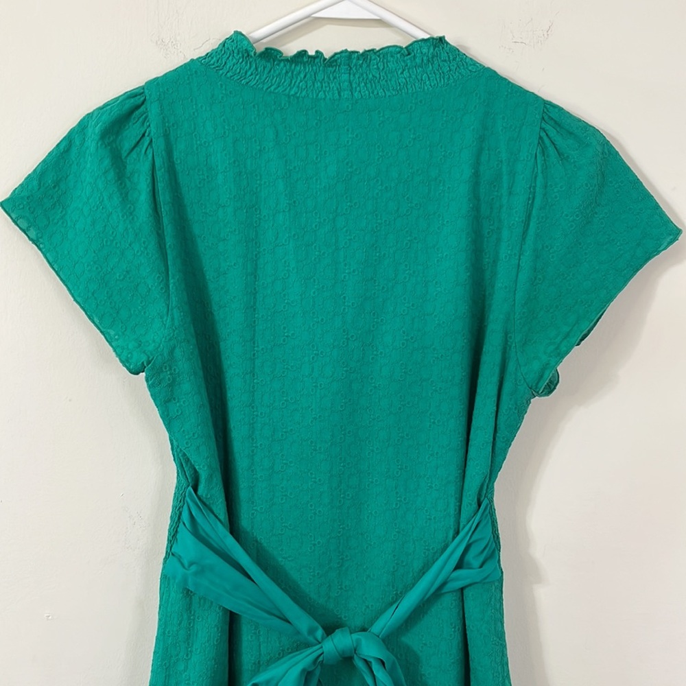 BCBG Paris Green V-Neck Cap Sleeve Tie Back Knee Length Dress 2 - Picture 8 of 11